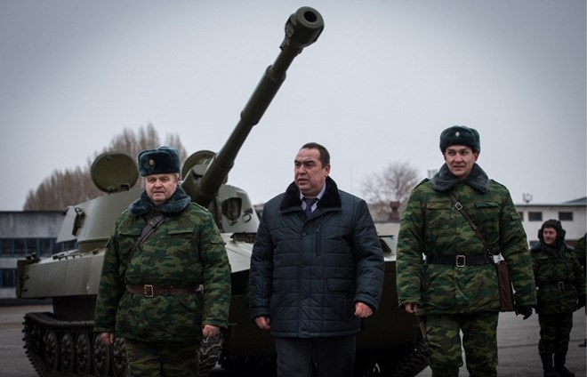 Tình hình Ukraine mới nhất: Phe ly khai tiến hành thu hồi vũ khí hạng nặng giữ đúng lời hứa theo thỏa thuận ngừng bắn Minsk