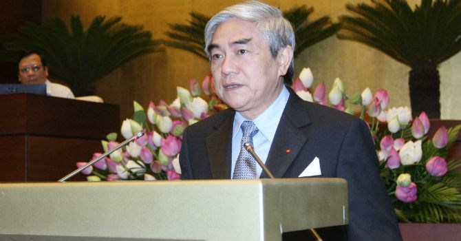 Bộ trưởng Bộ Khoa học và Công nghệ Nguyễn Quân trả lời chất vấn của các đại biểu