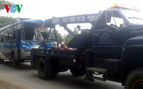 Tin tức tai nạn giao thông 3 xe đâm liên hoàn tại Tiền Giang