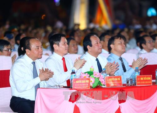  Thủ tướng Nguyễn Xuân Phúc và các đại biểu dự Lễ kỷ niệm. Ảnh: TTXVN