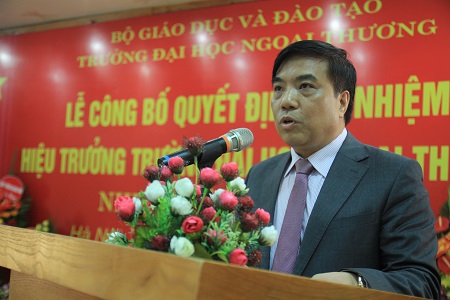 Tân Hiệu trưởng Đại học Ngoại thương - PGS.TS. Bùi Anh Tuấn từng giữ nhiều chức vụ quan trọng ở trường và ở Bộ