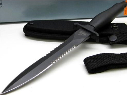 Gerber Mark II là một loại dao quân dụng rất phổ biến