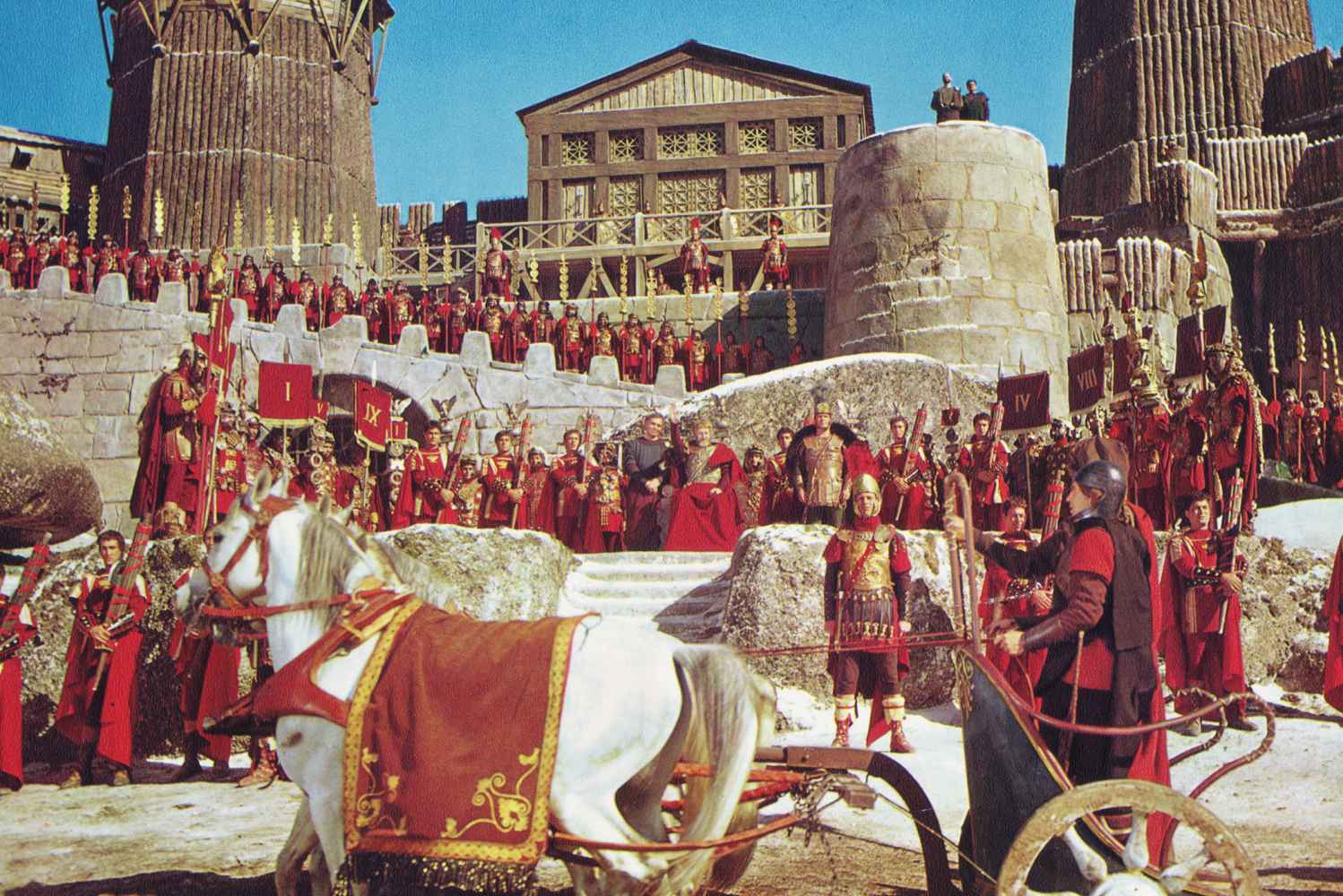 Đế chế La Mã được coi là lực lượng thống trị mạnh mẽ trong lịch sử