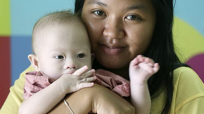 Một thương nhân người Nhật có tới 13 đứa con nhờ dịch vụ “đẻ thuê” ở Thái Lan