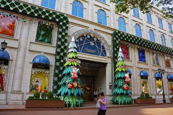 Địa điểm chụp ảnh Giáng sinh tại các trung tâm thương mại Sài Gòn