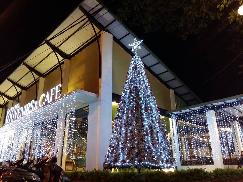 Địa điểm chụp ảnh Giáng sinh đẹp ‘hút hồn’ tại Đà Nẵng