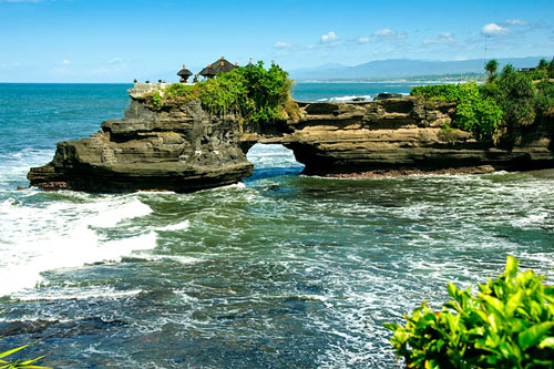 Bali, Indonesia địa điểm đi chơi ngày 1/6 đẹp mê ly