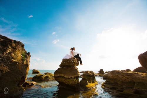 Vẻ đẹp lãng mạn của những bãi biển đầy nắng gió ở Vũng Tàu khiến nơi đây trở thành địa điểm chụp ảnh cưới như trong cổ tích