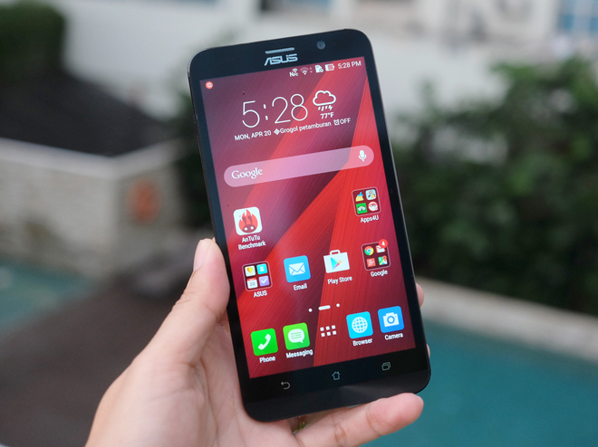 Asus ZenFone là smartphone tầm trung nhưng chất lượng cực ổn