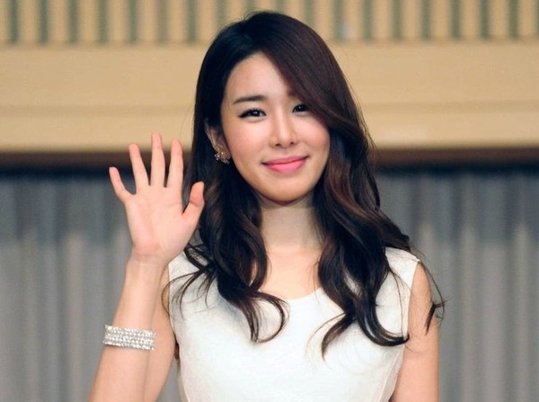 Yoo In Na là một ngôi sao xinh đẹp nổi tiếng hàng đầu làng phim xứ Hàn