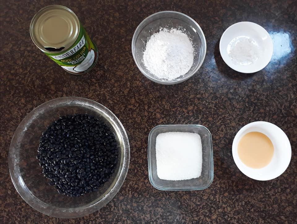 Cách nấu chè đậu đen nước cốt dừa thơm ngon giải nhiệt mùa hè