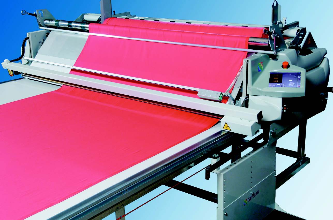 Năng suất chất lượng cũng như hiệu quả công việc ngành dệt tăng đáng kể nhờ máy cắt vải