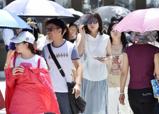 Tin tức mới nhất từ giới quan chức Nhật Bản, con số người nhập viện vì nắng nóng tăng 6,5 lần so với tuần trước