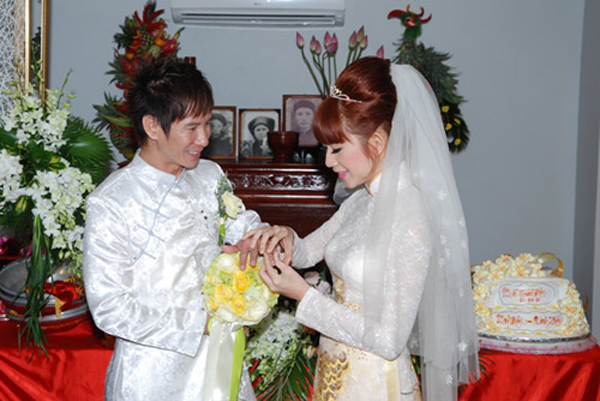 Lý Hải tổ chức đám cưới với bạn gái lâu năm Minh Hà trước sự chứng kiến của hơn 800 khách mời