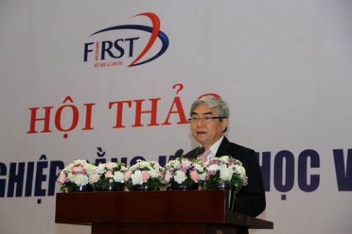 TS Nguyễn Quân - Bộ trưởng Bộ KH&CN phát biểu tại buổi hội thảo.
