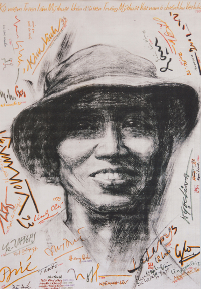 Chân dung họa sỹ Tô Ngọc Vân, chì màu của Lê Lam. Trên tranh có chữ ký của các sinh viên khóa Kháng chiến