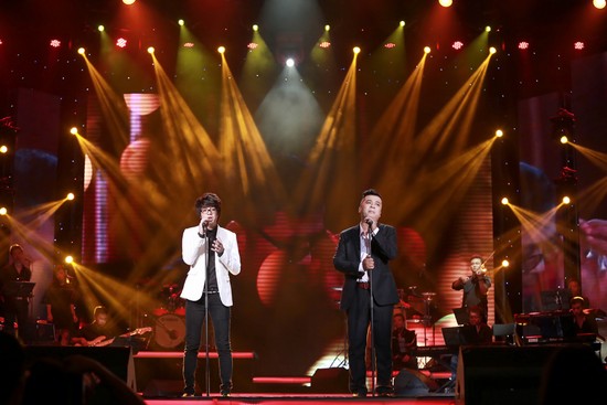 B&ugrave;i Anh Tuấn v&agrave; Tiến Minh tr&agrave;n đầy cảm x&uacute;c với Nỗi nhớ v&ocirc; h&igrave;nh