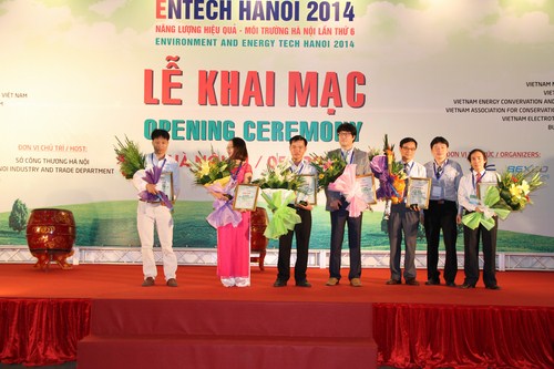 Khai mạc hội chợ triển lãm quốc tế ENTECH HANOI 2014