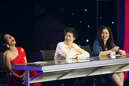 Không chỉ Hoài Linh mà cả bộ ba giám khảo đều cảm thấy rất vui vẻ khi tham gia Gương mặt thân quen nhí