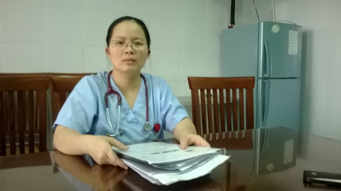 Theo bác sĩ Lê Thị Hà, Phó trưởng khoa hồi sức cấp cứu sơ sinh bệnh viện Nhi Trung ương, tình trạng bệnh nhi Khuất Tiến Minh đang rất xấu.