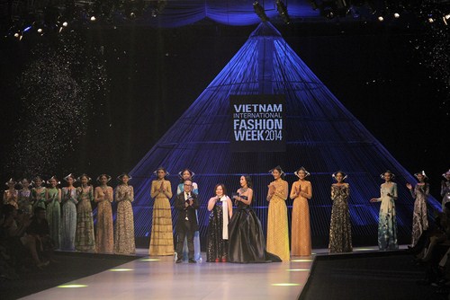 Có đến 17 show diễn tại Tuần lễ thời trang quốc tế Việt Nam 