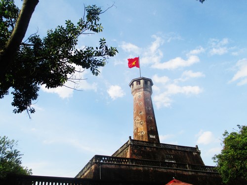 Cột cờ Hà Nội trong cụm di tích Hoàng thành Thăng Long