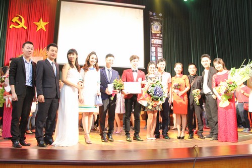 Lễ trao giải cuộc thi MC - Sparkling 2014.
