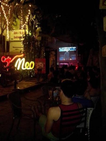 Cuồng nhiệt World Cup tại Meo cafe