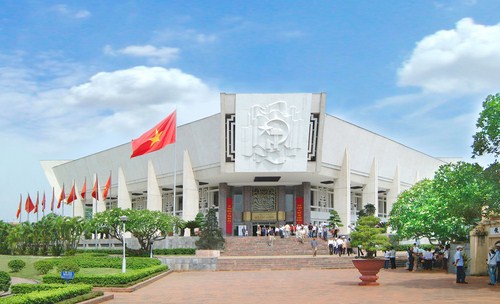 Bảo tàng Hồ Chí Minh nằm trong quần thể di tích lăng Chú tịch Hồ Chí Minh. Ảnh minh họa