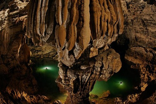 Hang Sơn Đòong hang động lớn nhất thế giới. Ảnh minh họa