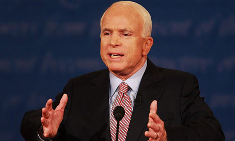 Thượng nghị sĩ John McCain, một trong những người kêu gọi chiến lược ngăn chặn Trung Quốc bồi đắp ở biển Đông