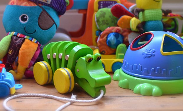 Đồ chơi trẻ em sáng màu chứa nhiều hóa chất cực kì độc hại