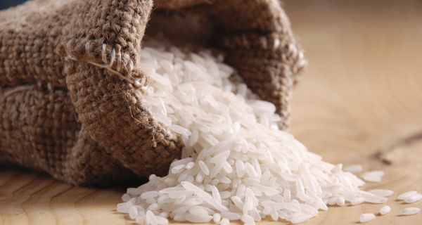 Quá trình cấy trồng, sản xuất, đóng gói, vận chuyển đều có thể khiến gạo nhiễm độc tố