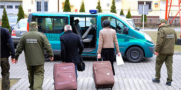 Hiện hai khách du lịch châu Âu sau khi được thả đã quay trở lại Belarus
