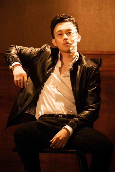 Dương Triệu Vũ ‘hóa’ nam thần trong MV mới khiến khán giả ngỡ ngàng