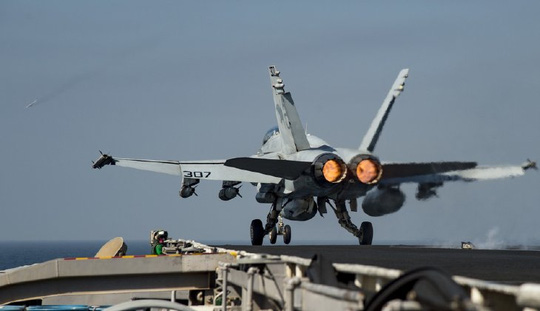 Chiến sự Syria hôm nay đề cập đến vấn Máy bay Nga – Mỹ suýt đâm nhau ở Syria. Ảnh: Navy
