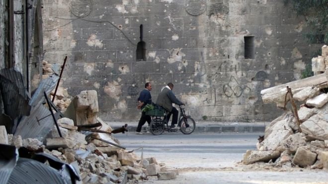  Chiến sự Syria: Chính phủ Syria nối lại các cuộc không kích khu vực phía đông Aleppo. Ảnh: Reuters