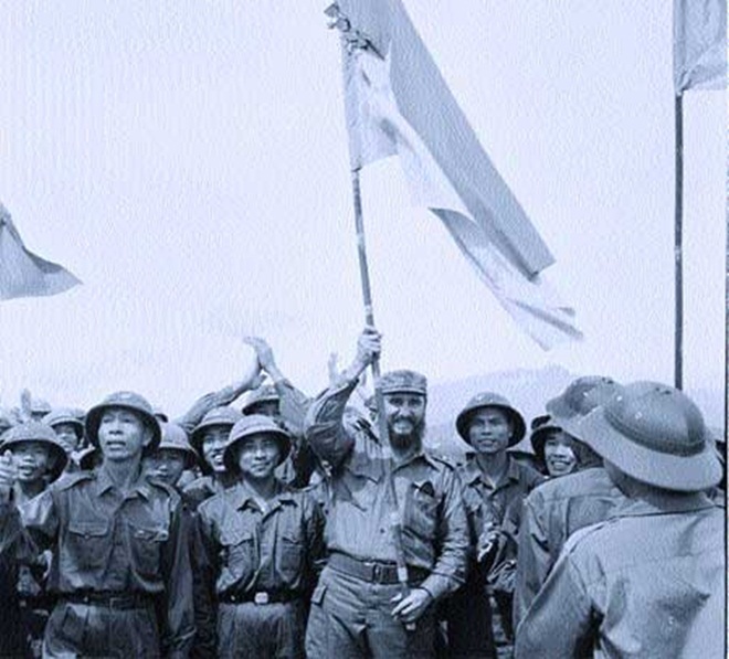 Lãnh tụ Fidel từng tuyên bố: ''Vì Việt Nam, Cuba sẵn sàng hiến dâng cả máu của mình!''. Ảnh: VNA