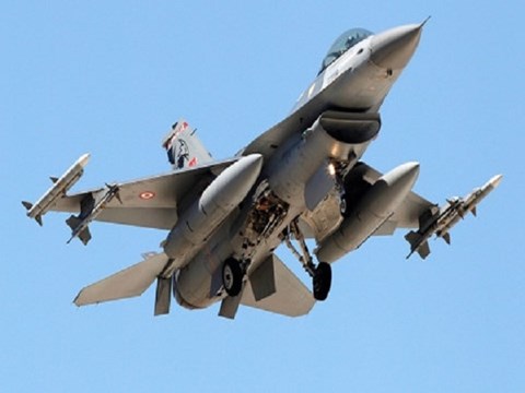 Khủng bố IS: Một chiến đấu cơ của Không quân Thổ Nhĩ Kỳ