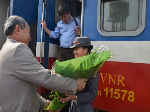 Bộ trưởng GTVT Trương Quang Nghĩa thị sát đường sắt Hà Nội - Vinh