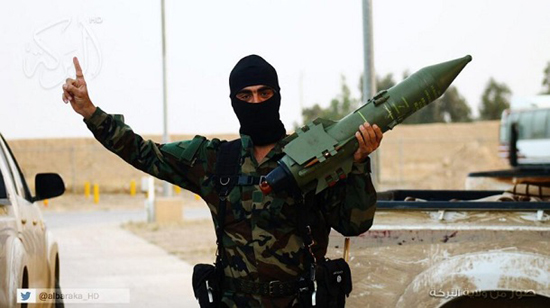 Khủng bố IS: Vũ khí của IS hiện đang được tiêu chuẩn hóa mang phong cách riêng của một tổ chức khủng bố
