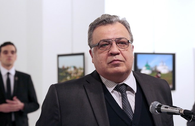  Đại sứ Nga phát biểu tại buổi triển lãm