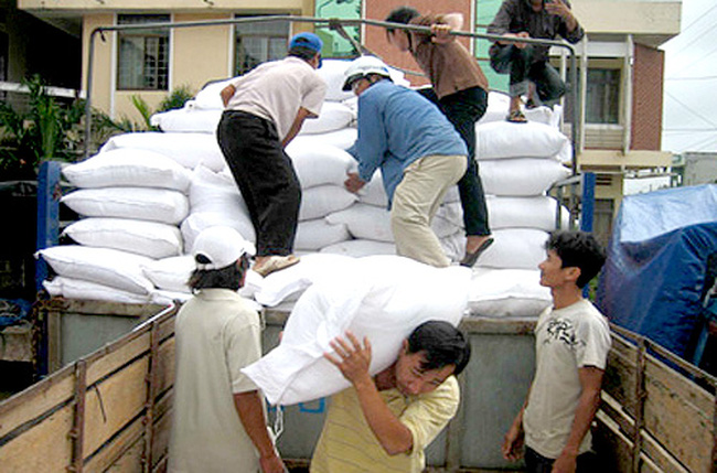  Hỗ trợ hơn 10 nghìn tấn gạo cho người nghèo đón Tết Nguyên đán. Ảnh minh họa