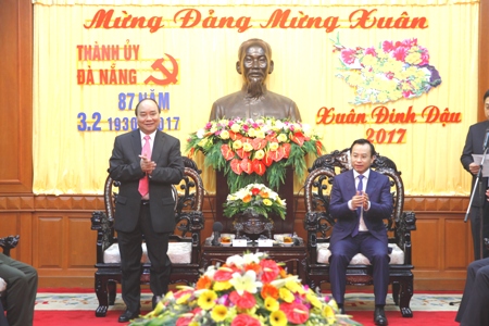  Thủ tướng Nguyễn Xuân Phúc chúc Tết Đảng bộ, chính quyền và nhân dân TP. Đà Nẵng. Ảnh: VGP
