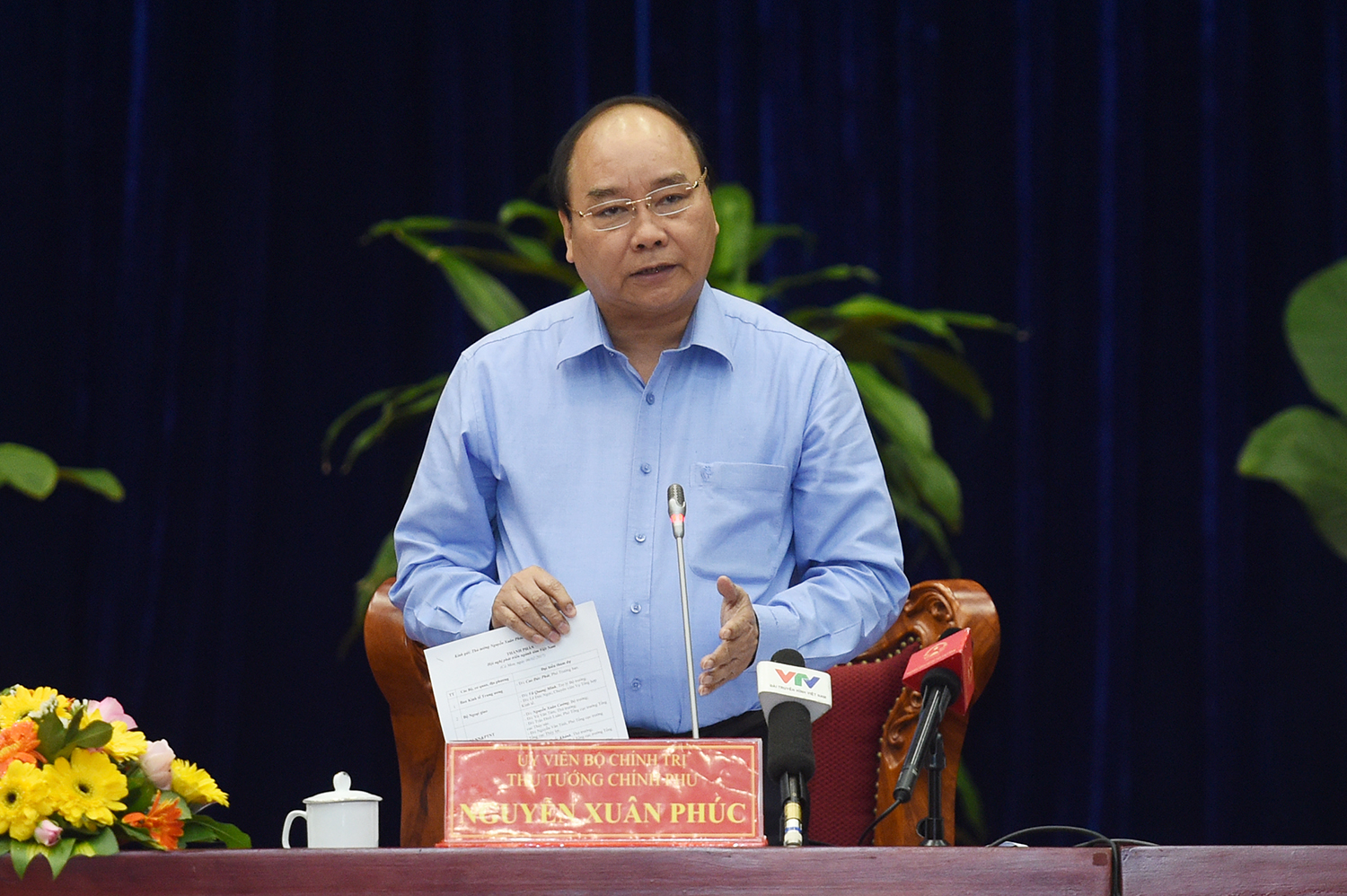 Thủ tướng Chính phủ Nguyễn Xuân Phúc chủ trì Hội nghị phát triển ngành tôm Việt Nam. Ảnh: VGP