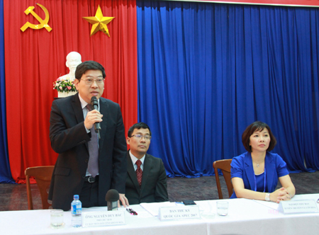  Ông Nguyễn Duy Bắc phát biểu tại buổi gặp gỡ báo chí trước thềm Hội nghị Apec 2017. Ảnh: Báo Khánh Hòa