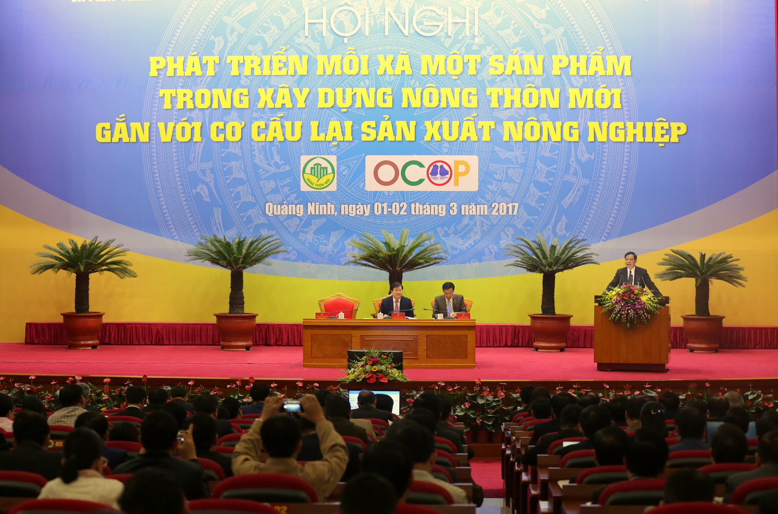  Bộ trưởng Bộ NN&PTNT Nguyễn Xuân Cường phát biểu khai mạc hội nghị. Ảnh: VGP
