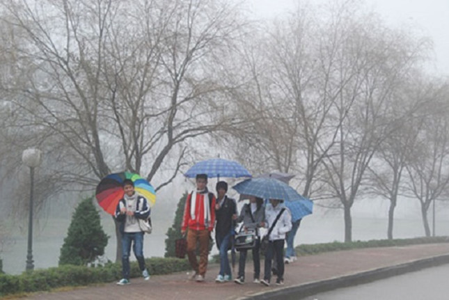  Dự báo thời tiết trong tuần này Hà Nội tiếp tục mưa phùn, trời lạnh và ẩm ướt. Ảnh minh họa