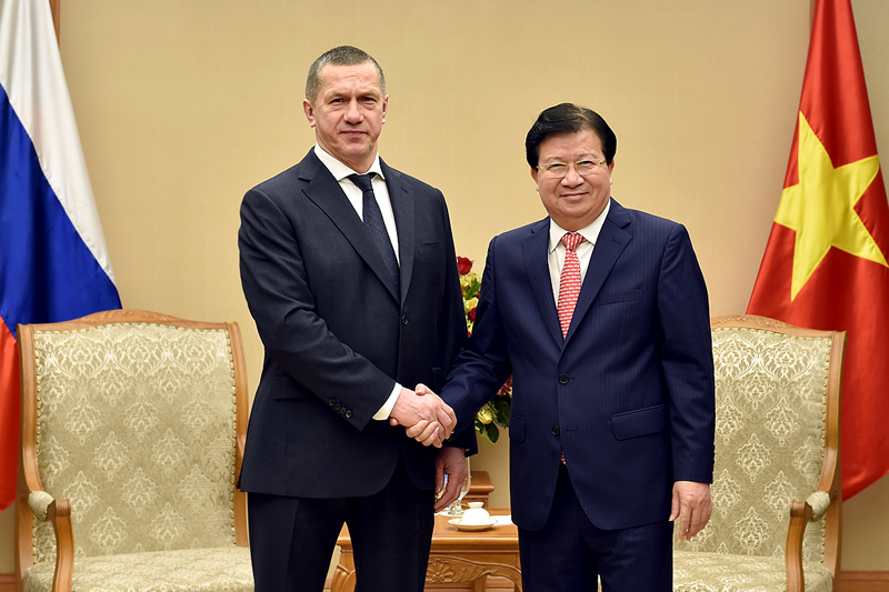  Phó Thủ tướng Trịnh Đình Dũng và Phó Thủ tướng Liên bang Nga Yuri Petrovich Trutnev. Ảnh: VGP