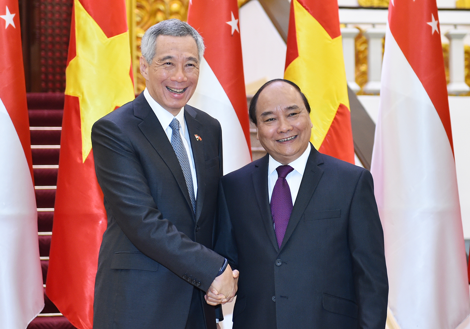  Thủ tướng Nguyễn Xuân Phúc và Thủ tướng Singapore Lý Hiển Long. Ảnh: VGP
